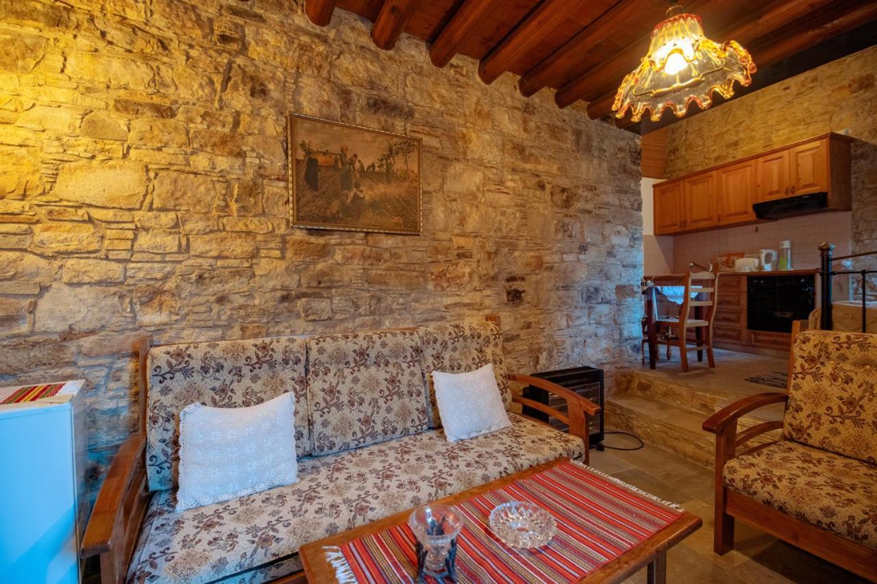 Constantias Stone Houses Лофу Экстерьер фото