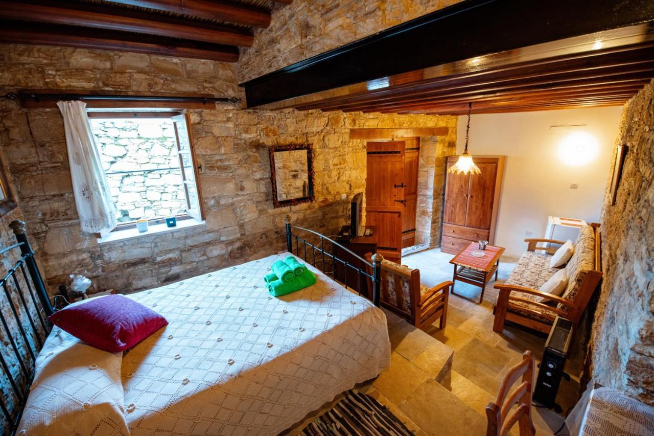 Constantias Stone Houses Лофу Экстерьер фото